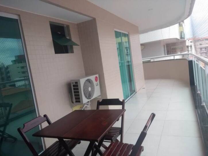 #528 - Apartamento para Venda em Cabo Frio - RJ