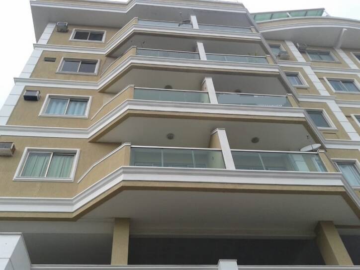#700 - Apartamento para Venda em Cabo Frio - RJ