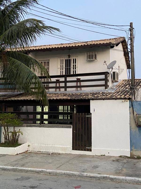 #323 - Casa em condomínio para Venda em Cabo Frio - RJ