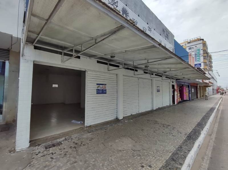 #767 - Loja para Locação em Cabo Frio - RJ