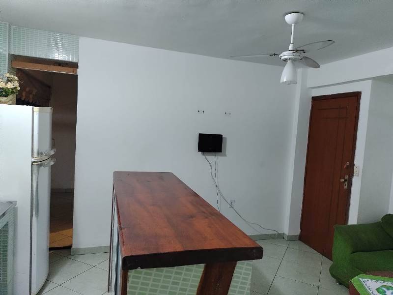 #979 - Apartamento para Locação em Cabo Frio - RJ