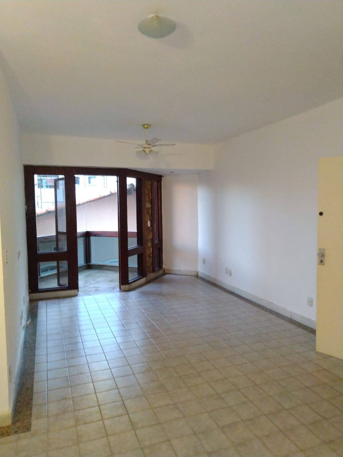 #1358 - Apartamento para Locação em Cabo Frio - RJ