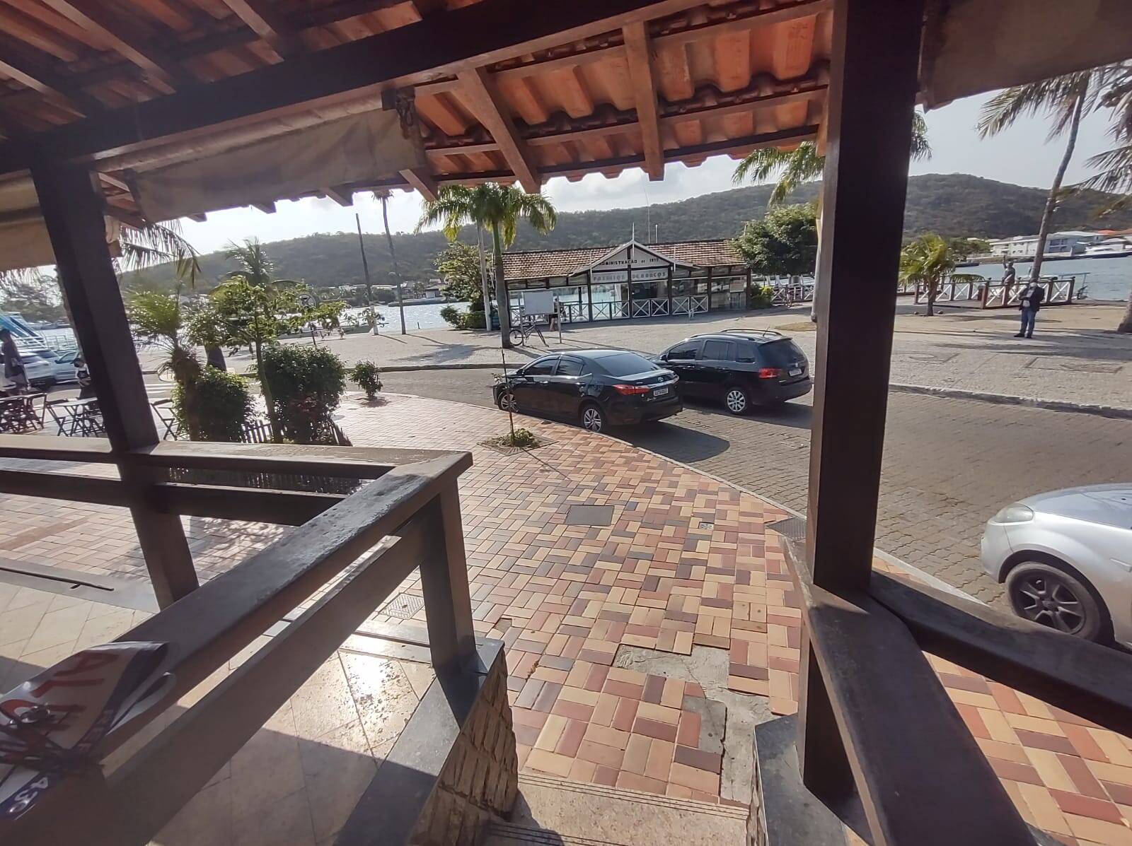 #1370 - Loja para Locação em Cabo Frio - RJ