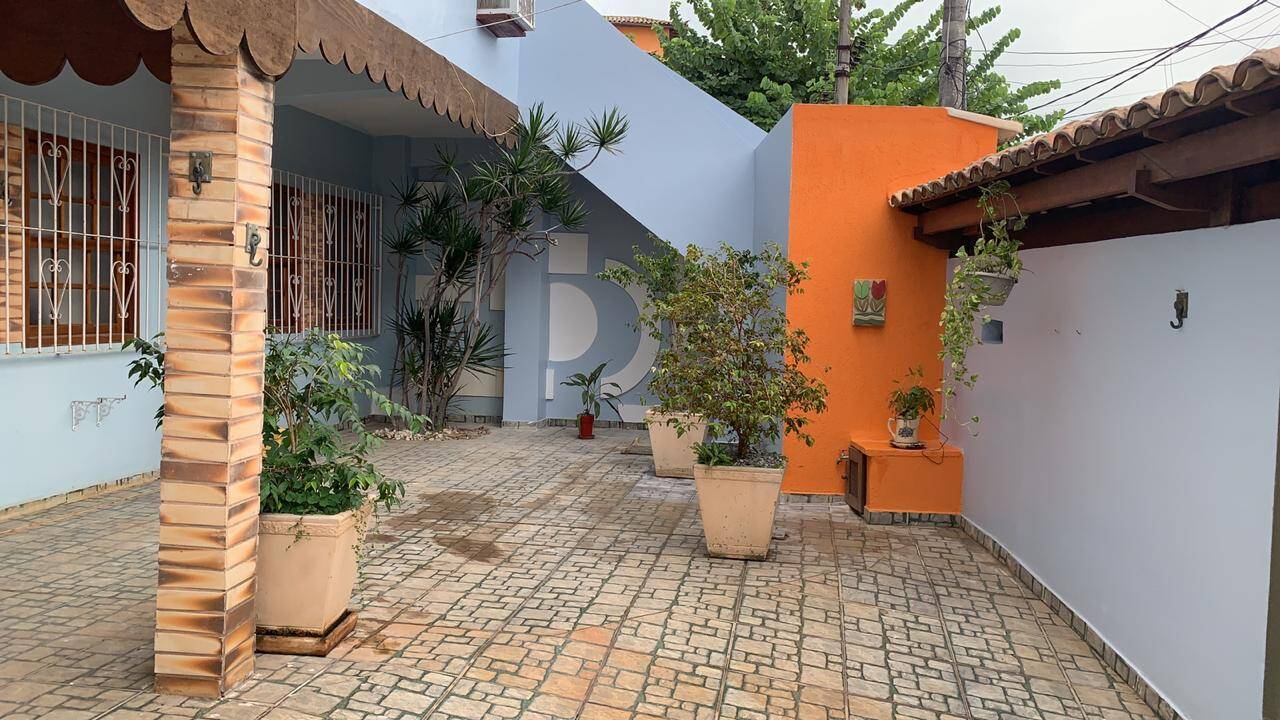 #1612 - Casa para Venda em Cabo Frio - RJ