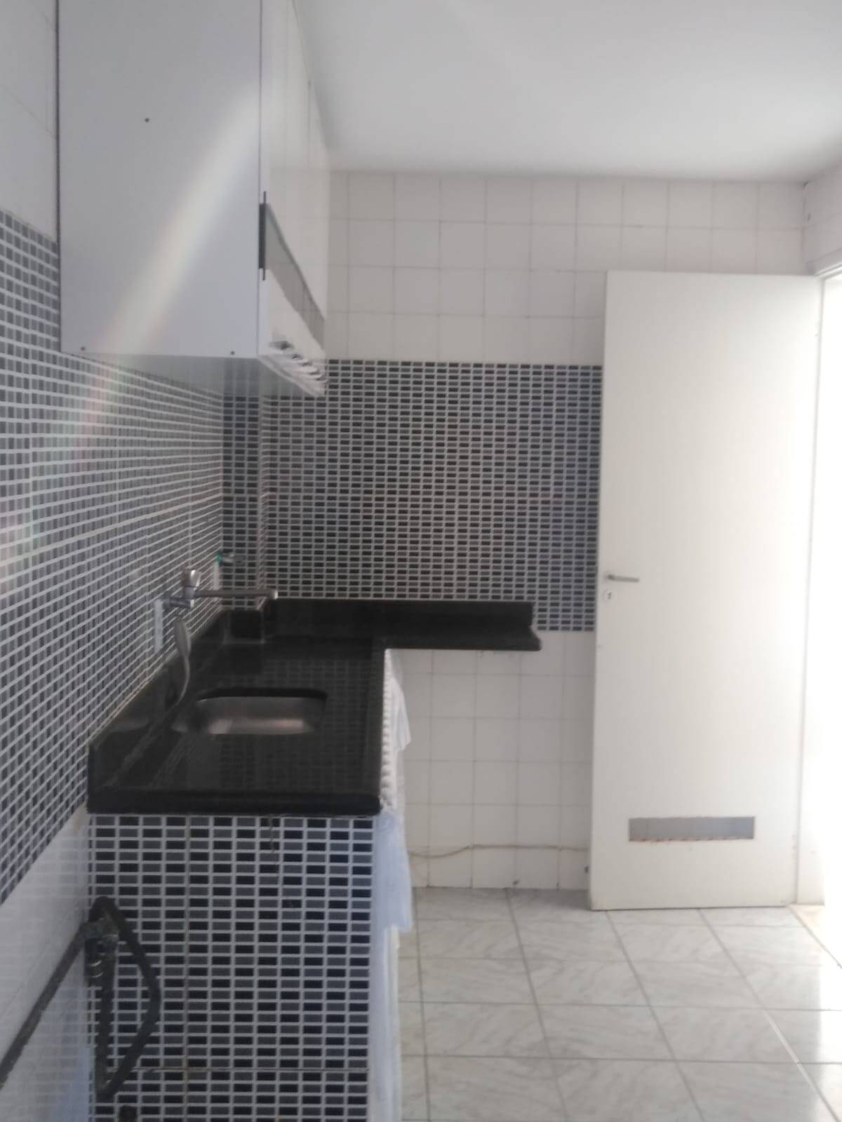 #1766 - Apartamento para Venda em Cabo Frio - RJ