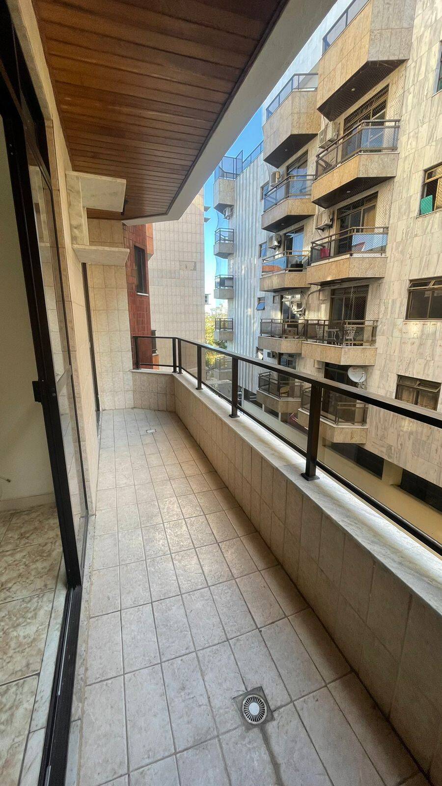 #1849 - Apartamento para Venda em Cabo Frio - RJ