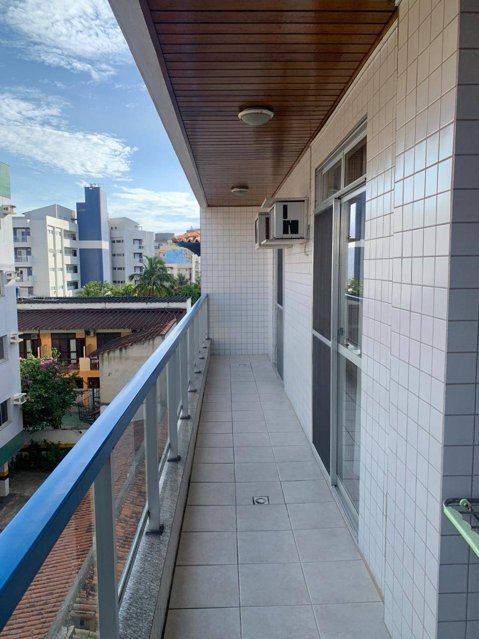 #1974 - Apartamento para Venda em Cabo Frio - RJ