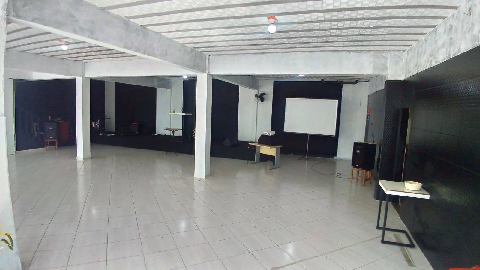 #1539 - Sala para Locação em Cabo Frio - RJ