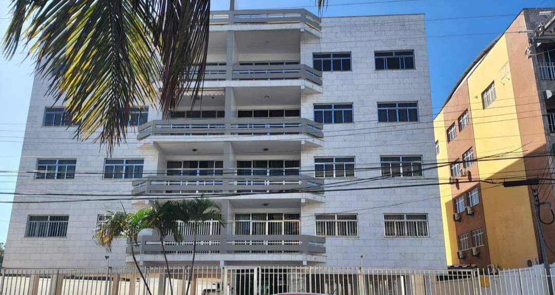 #1972 - Apartamento para Venda em Cabo Frio - RJ