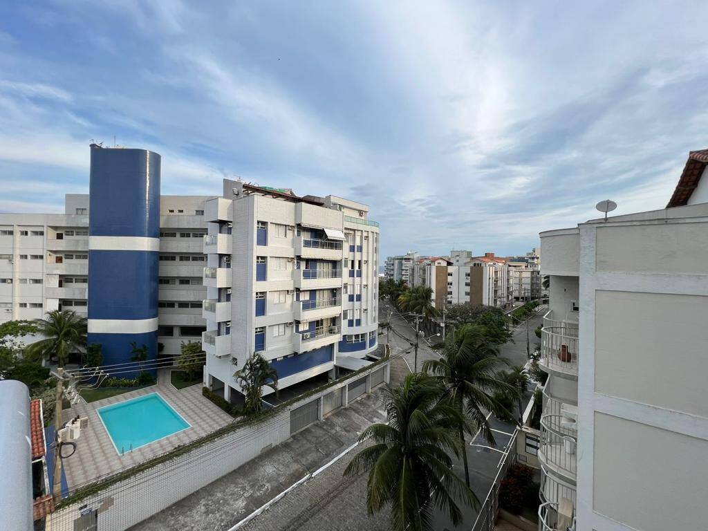 #2304 - Apartamento para Venda em Cabo Frio - RJ