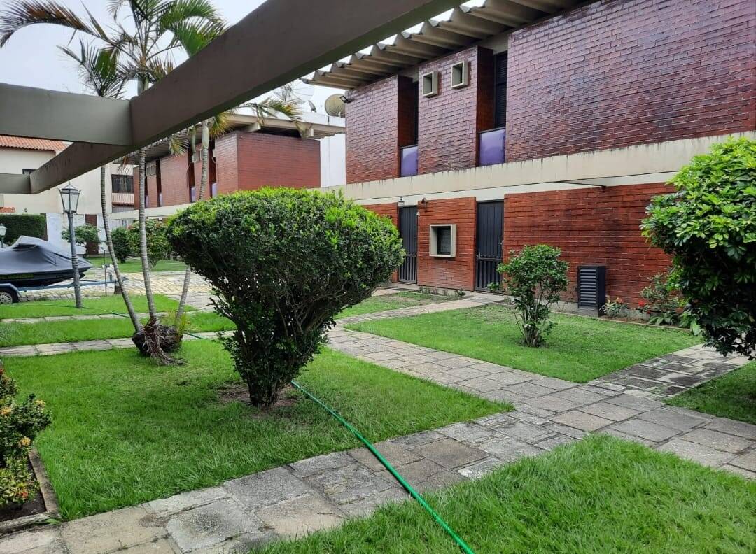 #2349 - Casa em condomínio para Venda em Cabo Frio - RJ