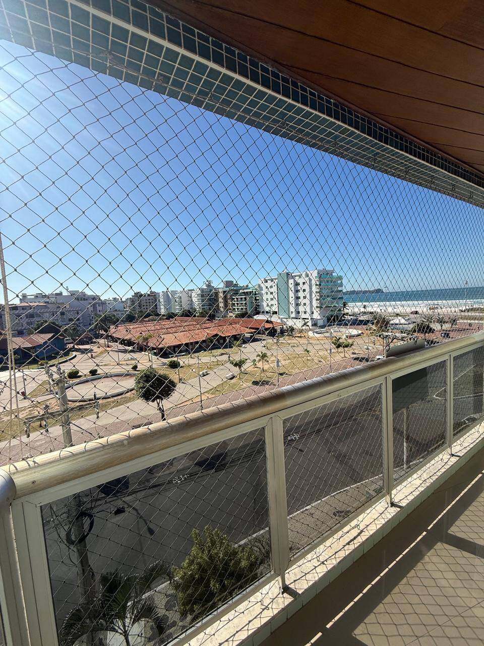 #2528 - Apartamento para Locação em Cabo Frio - RJ