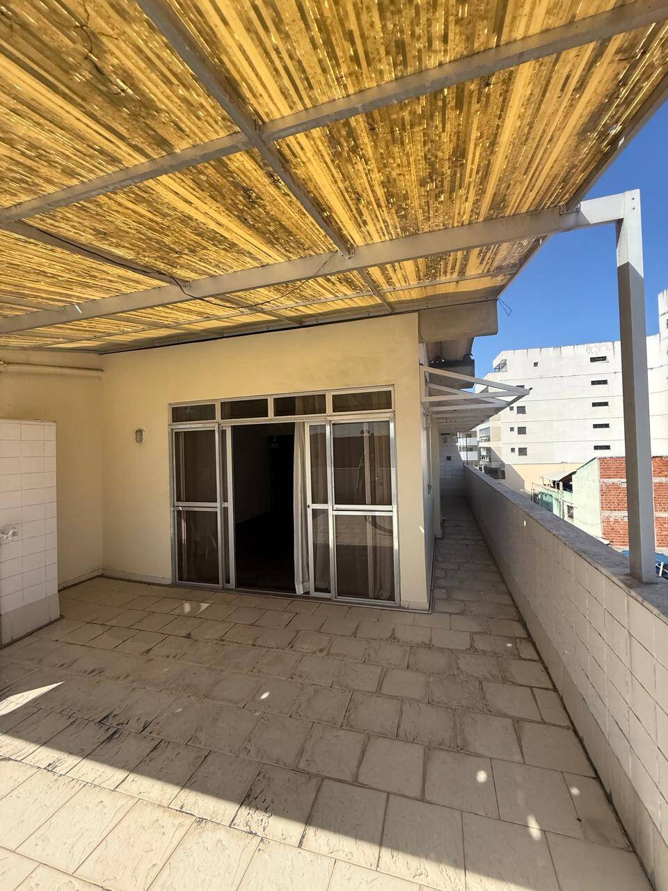 #2547 - Apartamento para Venda em Cabo Frio - RJ