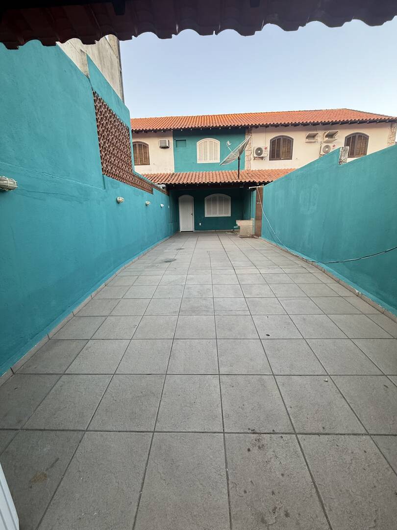 #2180 - Casa para Venda em Cabo Frio - RJ