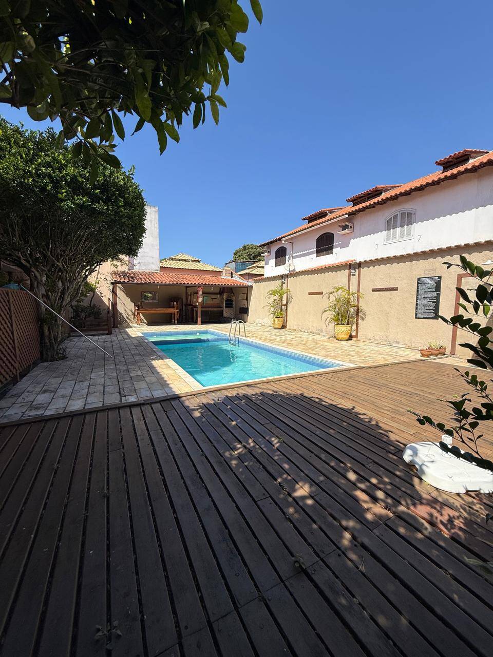 #2571 - Apartamento para Locação em Cabo Frio - RJ