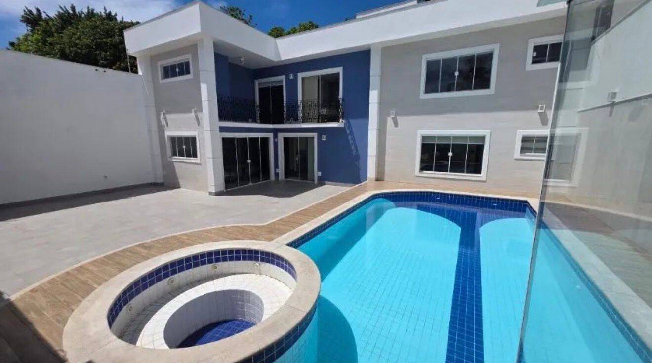 #2688 - Casa para Venda em Cabo Frio - RJ