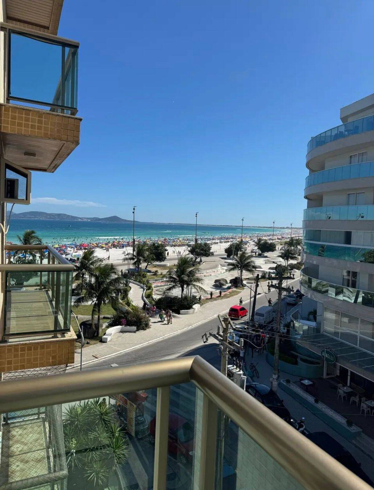 #2694 - Apartamento para Venda em Cabo Frio - RJ