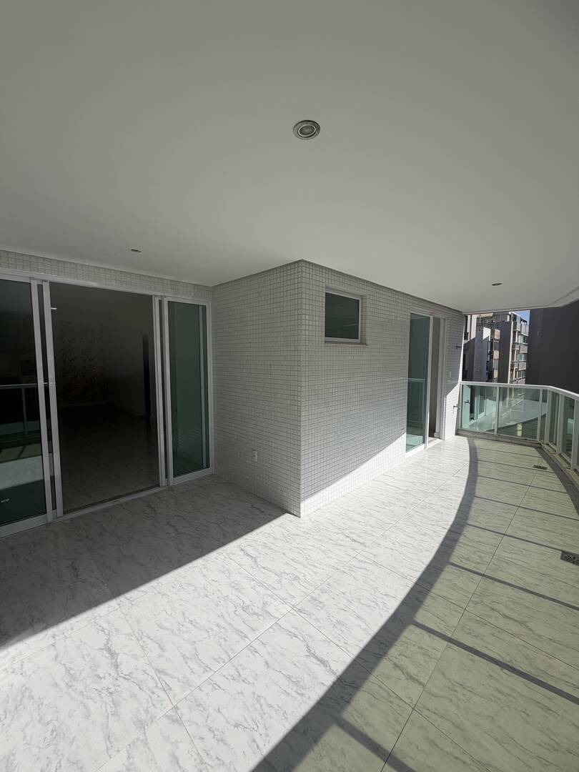 #2760 - Apartamento para Locação em Cabo Frio - RJ