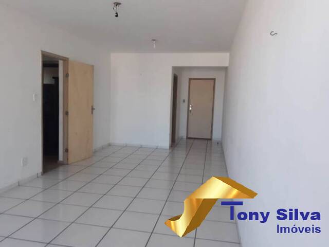 Apartamento para Venda em Cabo Frio - 3