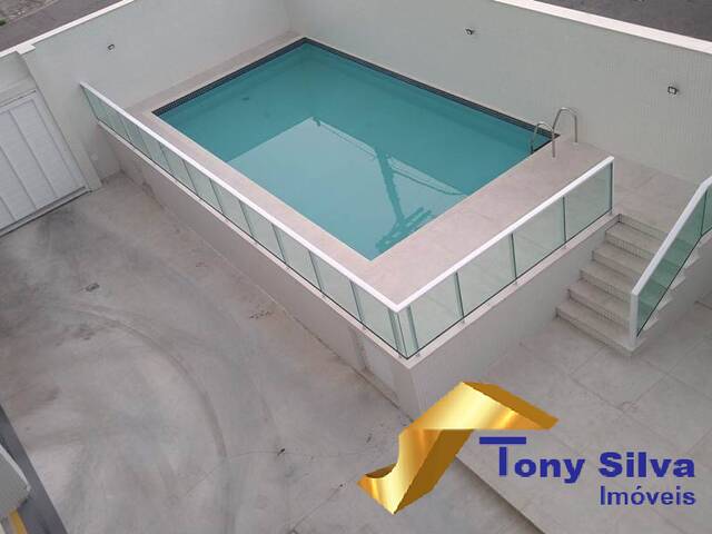 #1012 - Apartamento para Venda em Cabo Frio - RJ