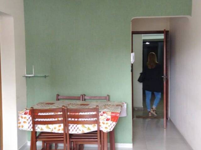 #839 - Apartamento para Venda em Cabo Frio - RJ