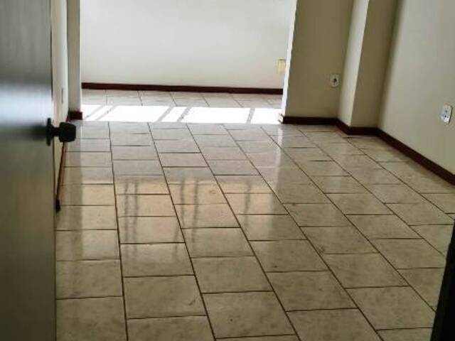 Sala para Locação em Cabo Frio - 5