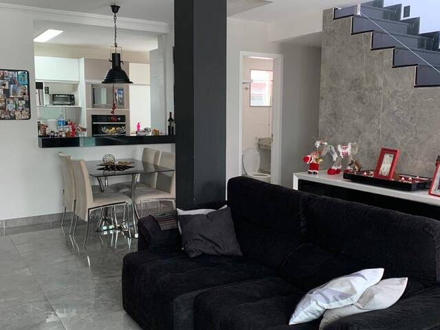 Apartamento para Venda em Cabo Frio - 3