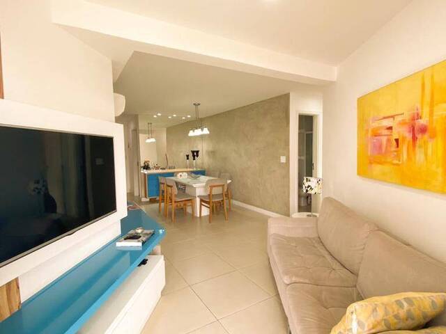 #1561 - Apartamento para Venda em Cabo Frio - RJ