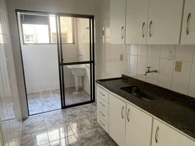 #1849 - Apartamento para Venda em Cabo Frio - RJ