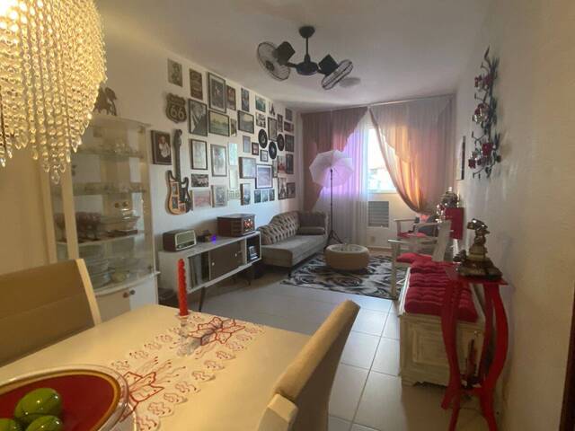 #1953 - Apartamento para Venda em Cabo Frio - RJ
