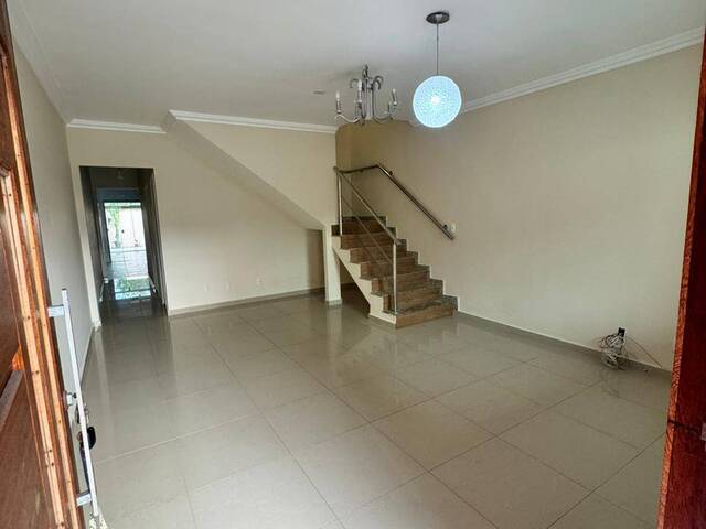 #2323 - Casa para Venda em Cabo Frio - RJ