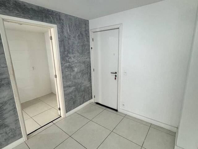 Apartamento para Venda em Cabo Frio - 4