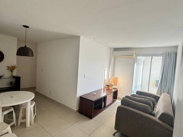 #2512 - Apartamento para Venda em Cabo Frio - RJ - 3