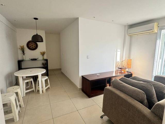 Apartamento para Venda em Cabo Frio - 5