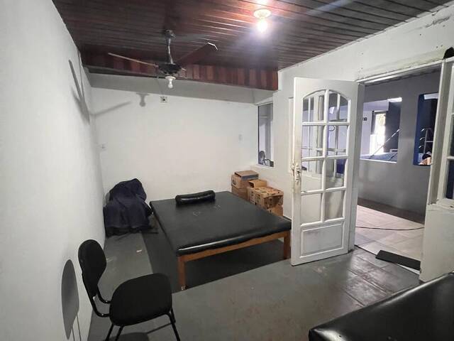 #2526 - Ponto Comercial para Locação em Cabo Frio - RJ - 3
