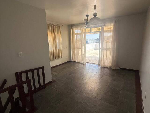 Apartamento para Venda em Cabo Frio - 5