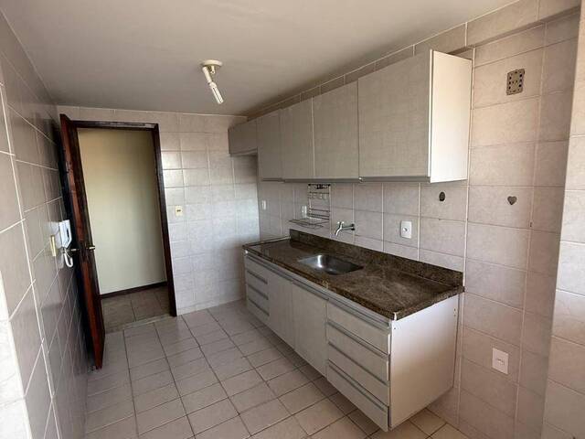 Apartamento para Venda em Cabo Frio - 4