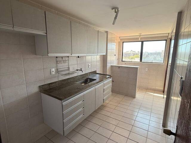 Apartamento para Venda em Cabo Frio - 5