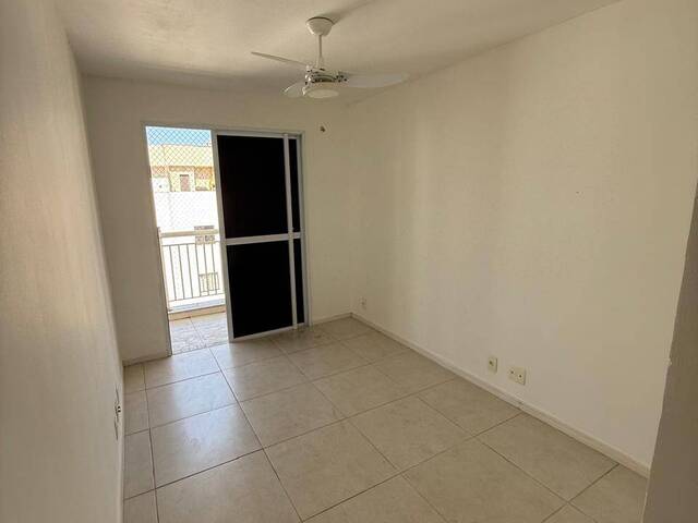 #2567 - Apartamento para Venda em Cabo Frio - RJ - 2
