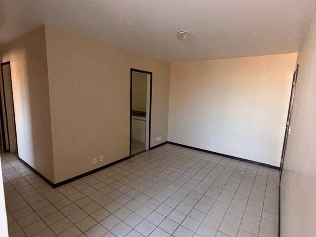 #2568 - Apartamento para Locação em Cabo Frio - RJ - 2