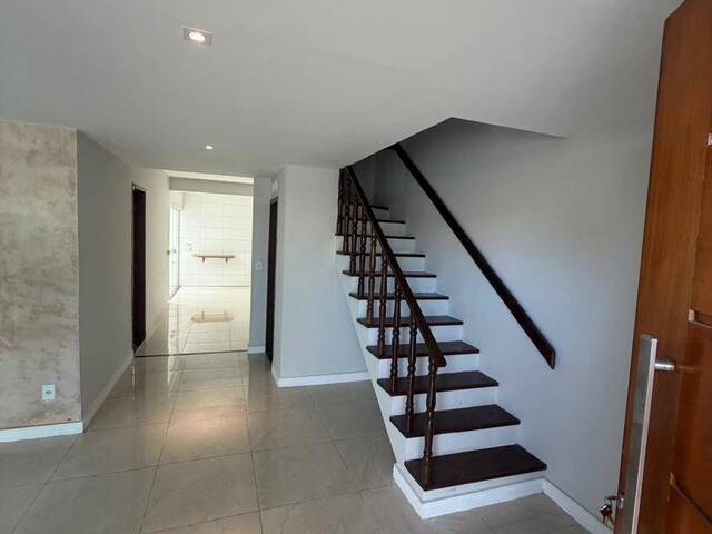 #712 - Casa para Locação em Cabo Frio - RJ