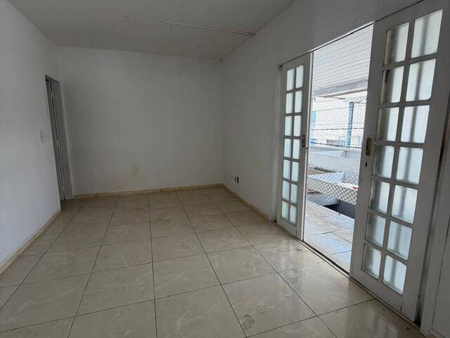 #2615 - Casa para Venda em Cabo Frio - RJ - 3