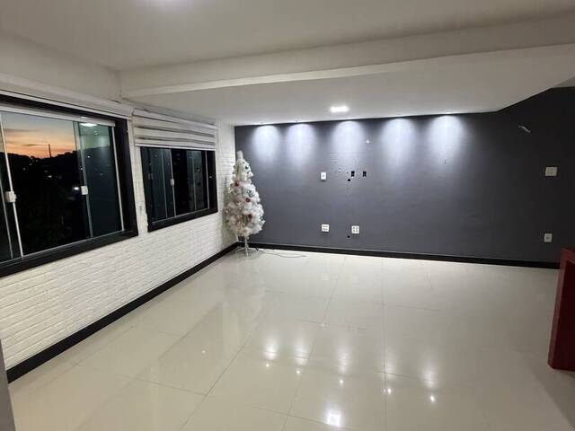 #2704 - Casa para Locação em São Pedro da Aldeia - RJ