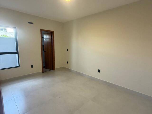 #2708 - Casa para Venda em Cabo Frio - RJ - 2
