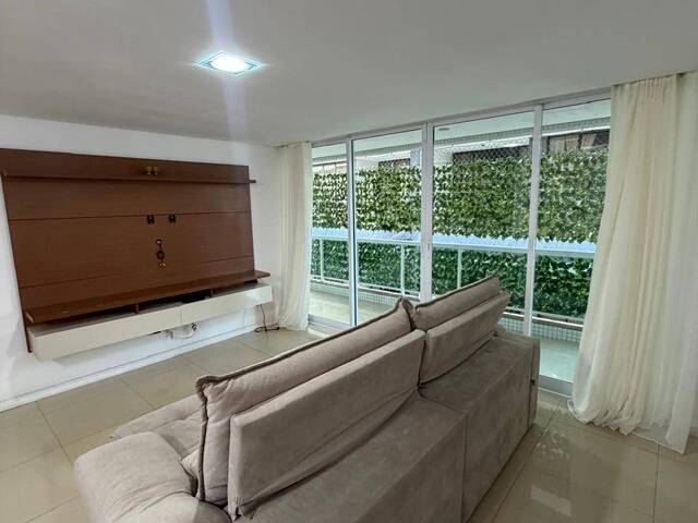 Apartamento para Venda em Cabo Frio - 2