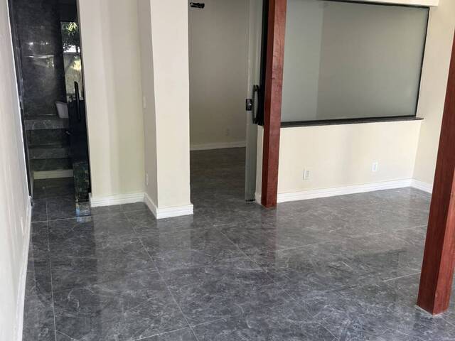 Sala para Locação em Cabo Frio - 3