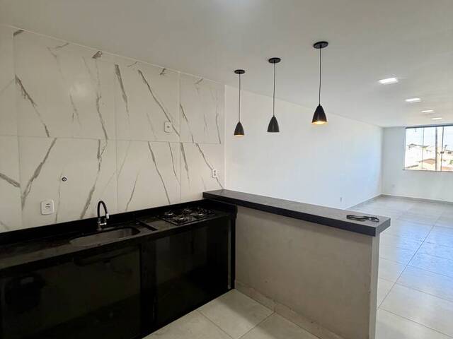 #2765 - Apartamento para Locação em Cabo Frio - RJ - 2